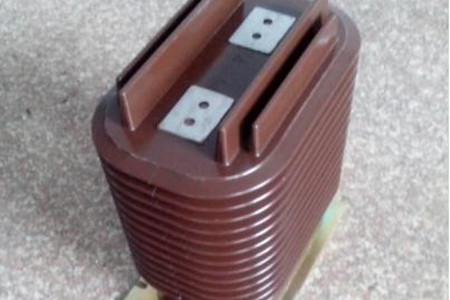 如何區(qū)分電壓互感器和電流互感器？